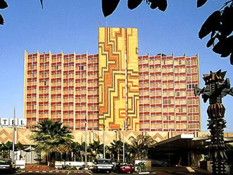 Pullman Hôtel : hall d'accueil et réception