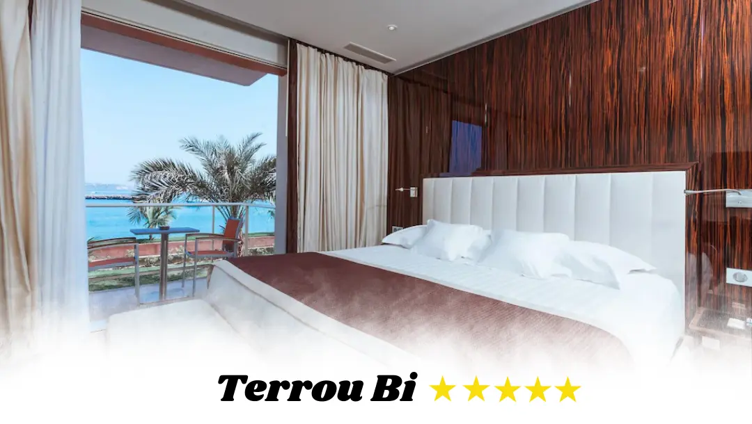 Hôtel Terrou-Bi : chambre double vue sur mer