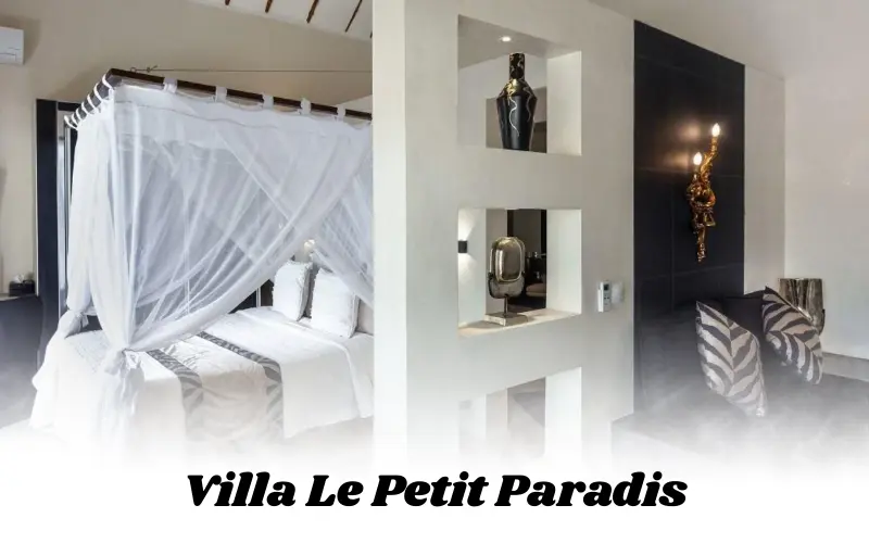 Villa Le Petit Paradis : chambre double vue piscine