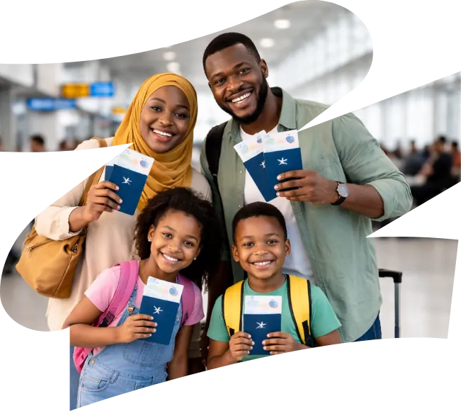 Famille à l'aéroport avec passeports et billets d'avion