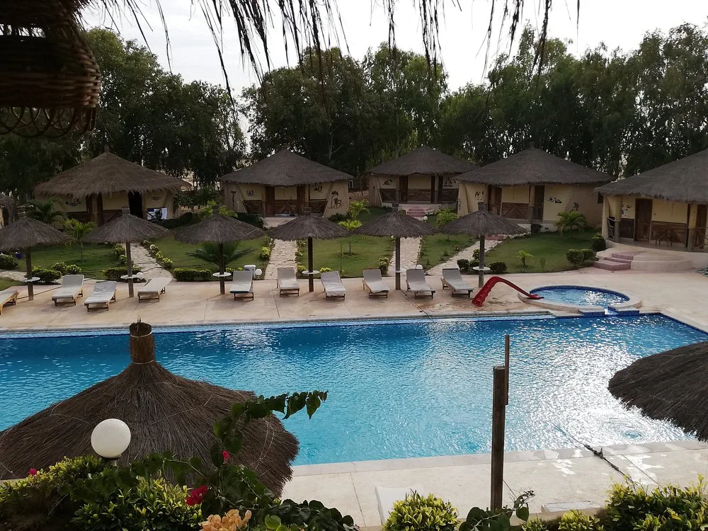 Chez Salim Lac Rose : Piscine et bien-être