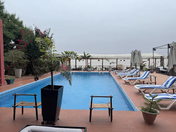 Keur Daba Saint-Louis : piscine et espace de détente au bord du fleuve Sénégal